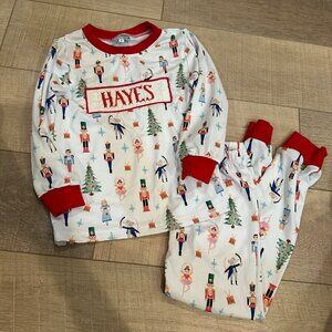 BB BABY TODDLER SIZE 5 CHRISTMAS PAJAMAS HAYES
